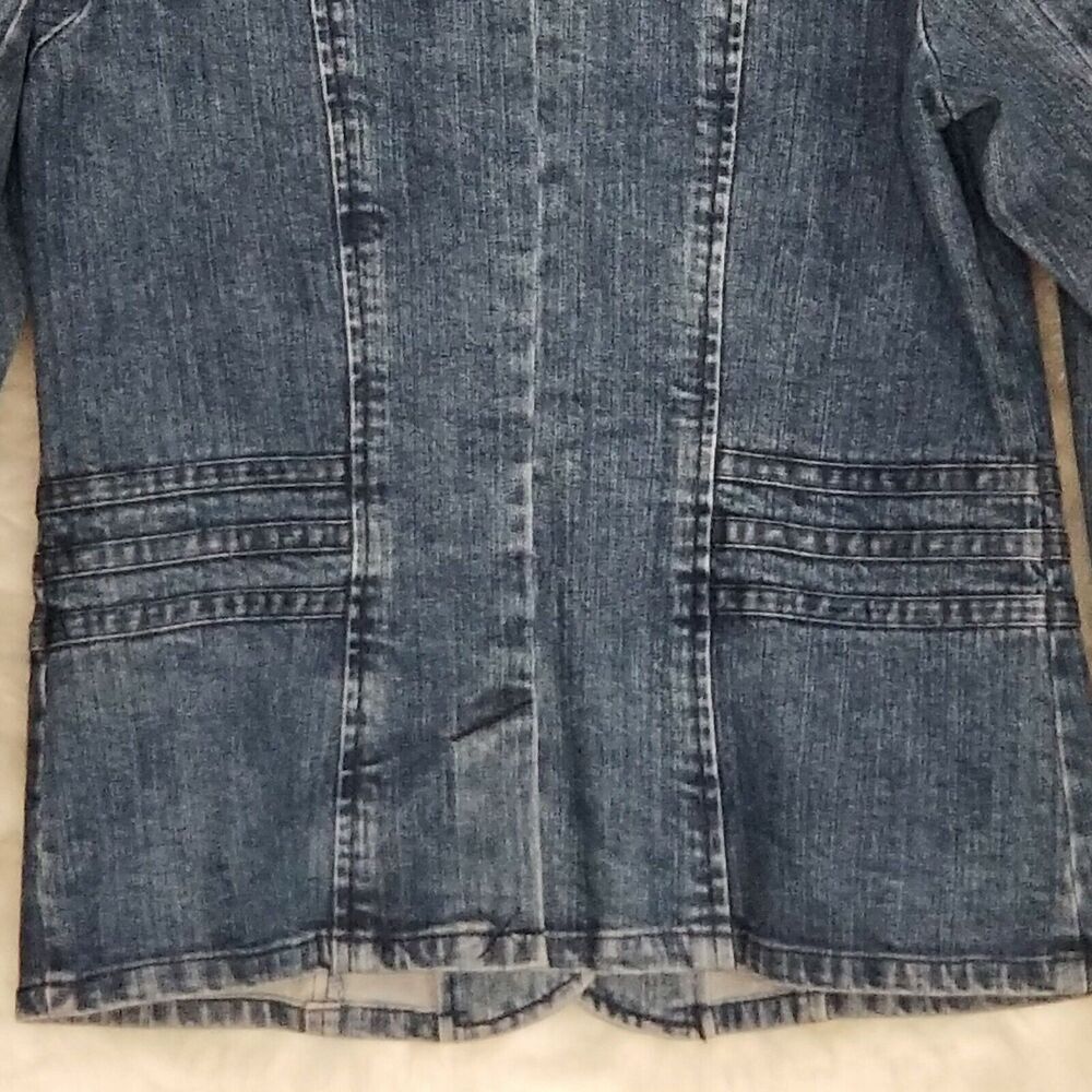 Relativity Button Down Jean Jacket - Size M - Picture 4 of 5